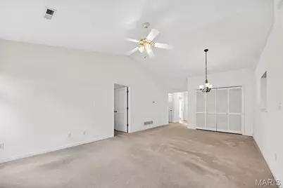 933 Blumhoff Road, Wentzville, MO 63385 - Photo 5