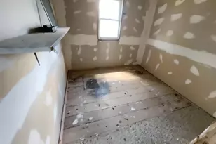 114 W Union St, Vandalia, MO 63382 - Photo 9