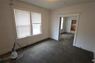 6350 Madison Ave, Saint Louis, MO 63134 - Photo 3