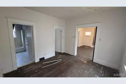 6350 Madison Avenue, Saint Louis, MO 63134 - Photo 7