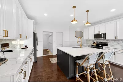 2768 Brook Hill Lane, Saint Charles, MO 63303 - Photo 9