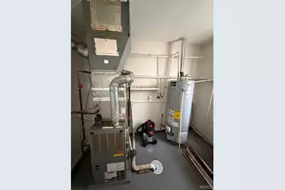 721 Beardsley Court, Saint Louis, MO 63135 - Photo 9