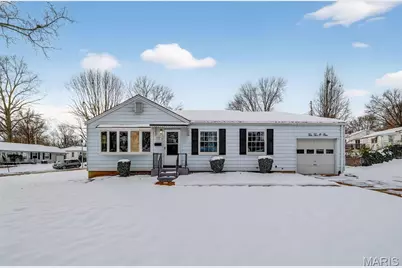 10201 Surf Drive, Saint Louis, MO 63137 - Photo 1