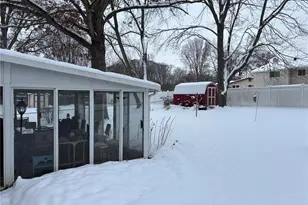 5647 Madlar Ln, Florissant, MO 63034 - Photo 3