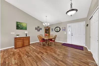 110 Matthews Drive, Wentzville, MO 63385 - Photo 5