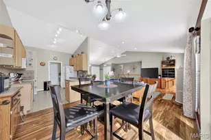 110 Matthews Dr, Wentzville, MO 63385 - Photo 15