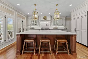 41 Manderleigh Estates Ct, Frontenac, MO 63131 - Photo 9