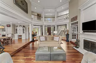 41 Manderleigh Estates Ct, Frontenac, MO 63131 - Photo 5