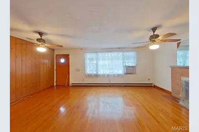 220 Habecking Drive, Saint Louis, MO 63137 - Photo 7