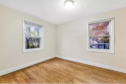 9017 Tudor Avenue, Overland, MO 63114 - Photo 13