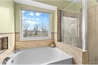 2843 Chapel View Drive, Florissant, MO 63031 - Photo 15