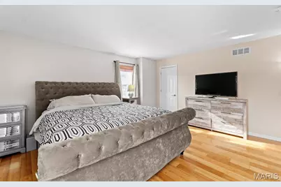 2843 Chapel View Drive, Florissant, MO 63031 - Photo 13