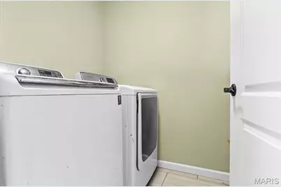 2843 Chapel View Drive, Florissant, MO 63031 - Photo 11