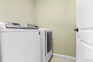 2843 Chapel View Dr, Florissant, MO 63031 - Photo 11