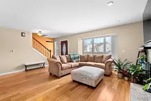 2843 Chapel View Dr, Florissant, MO 63031 - Photo 3