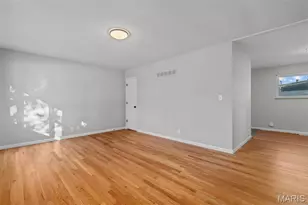 2270 Patterson Rd, Florissant, MO 63031 - Photo 7