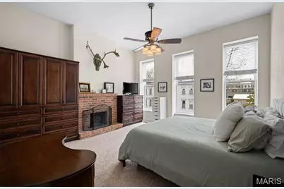 1913 Hickory Street, Saint Louis, MO 63104 - Photo 23