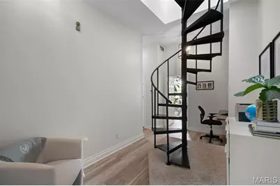 1913 Hickory Street, Saint Louis, MO 63104 - Photo 31