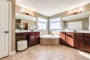 1533 Beckham Ridge Ct, Saint Louis, MO 63146 - Photo 11