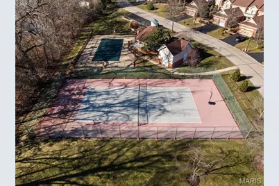 260 Carlyle Lake Drive, Creve Coeur, MO 63141 - Photo 45