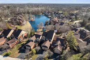 260 Carlyle Lake Dr, Creve Coeur, MO 63141 - Photo 51