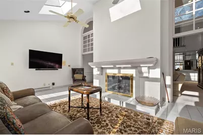 260 Carlyle Lake Drive, Creve Coeur, MO 63141 - Photo 9