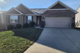 2338 Windsor Castle Dr, Imperial, MO 63052 - Photo 3