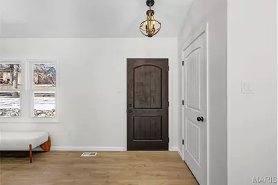 12902 Dorsett Road, Maryland Heights, MO 63043 - Photo 9