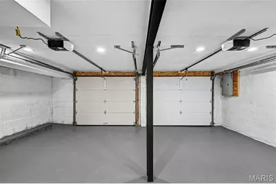 12902 Dorsett Road, Maryland Heights, MO 63043 - Photo 31