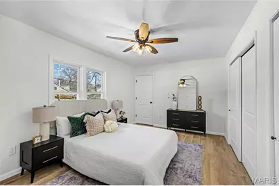 12902 Dorsett Road, Maryland Heights, MO 63043 - Photo 13