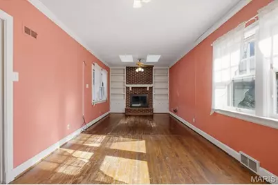 72 Bellerive Acres, Normandy, MO 63121 - Photo 11