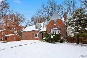 72 Bellerive Acres, Normandy, MO 63121 - Photo 3