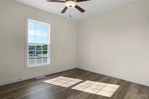 2320 Hank's Close, Washington, MO 63090 - Photo 5