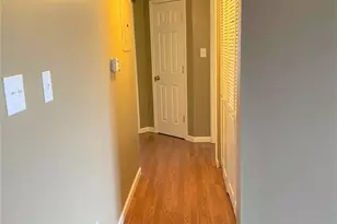 2506 Creve Coeur Mill Rd, Maryland Heights, MO 63043 - Photo 5