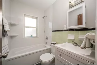 10446 Saint Charles Rock Road, Saint Ann, MO 63074 - Photo 11