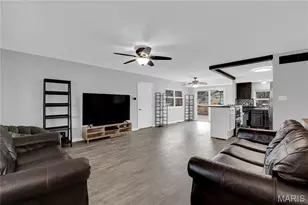 12670 Parktrails Ln, Black Jack, MO 63033 - Photo 3