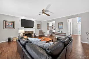 15595 Meadowbrook Cir Ln, Chesterfield, MO 63017 - Photo 13