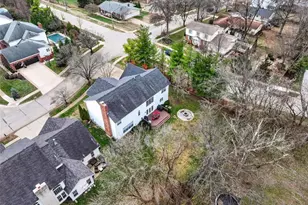 15595 Meadowbrook Cir Ln, Chesterfield, MO 63017 - Photo 51