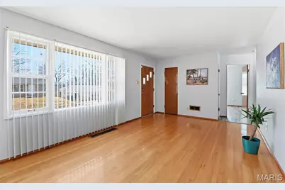10129 Ventura Drive, Saint Louis, MO 63136 - Photo 3