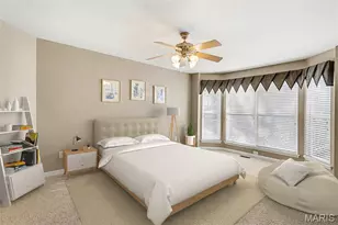 1704 Preston Centre Dr, Fenton, MO 63026 - Photo 7