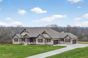 212 Bluegrass Pasture Ct, Wentzville, MO 63386 - Photo 3