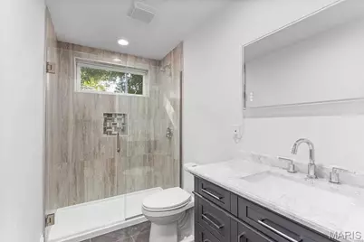 7118 Pershing Avenue, University City, MO 63130 - Photo 13