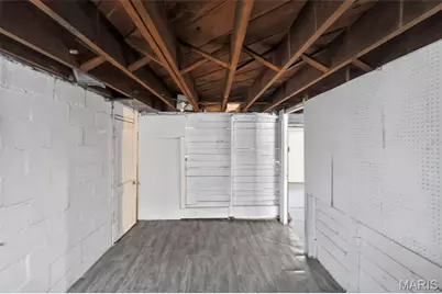 8305 Garfield Avenue, Saint Louis, MO 63114 - Photo 25