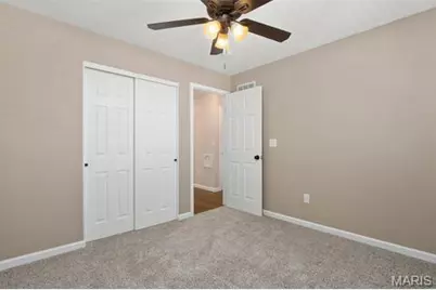 2715 Narraganset Drive, Florissant, MO 63033 - Photo 17