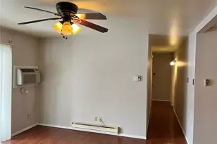 7601 Hazelcrest Dr, Hazelwood, MO 63042 - Photo 3