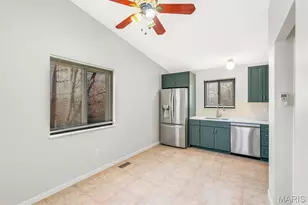 203 Walden Dr, Eureka, MO 63025 - Photo 9