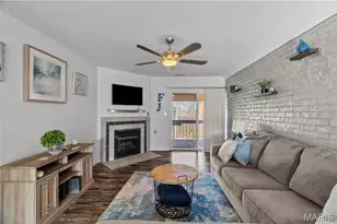 1943 Greenpoint Dr, Saint Louis, MO 63122 - Photo 7