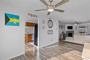 1943 Greenpoint Dr, Saint Louis, MO 63122 - Photo 11