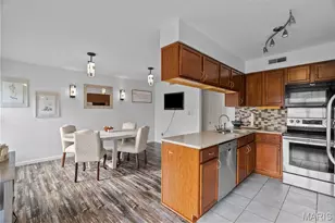 1943 Greenpoint Dr, Saint Louis, MO 63122 - Photo 15