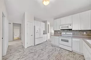 2140 Hawks Landing Dr, Lake Saint Louis, MO 63367 - Photo 13